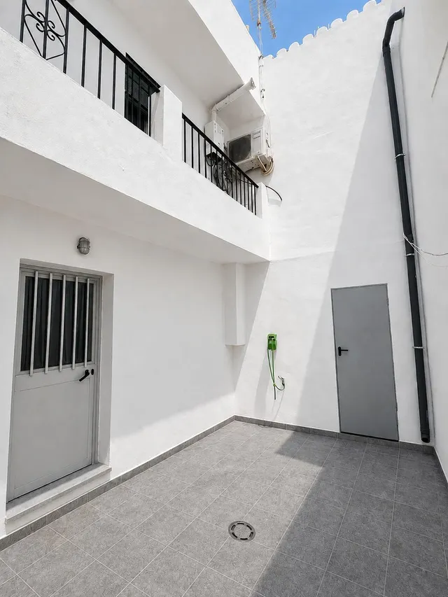 CASA DE 3 habitaciones CON TERRAZA PRIVADA Y PATIO — 9