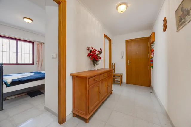 Amplio apartamento de 4 dormitorios junto a Playa del Cura y Los Locos — 16