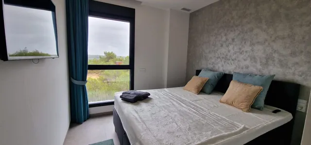 Elegante apartamento de 3 dormitorios con amplia terraza — 33
