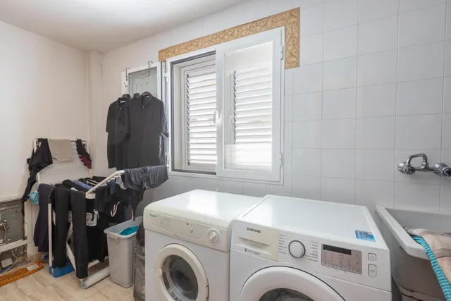 Chalet 6 habitaciones 350m² en venta - Sierra de huetor y la alfaguara — 28