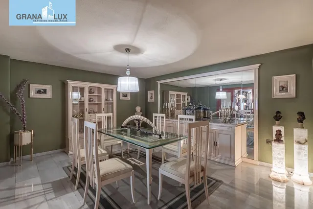 EXCLUSIVO PISO CON JARDÍN PRIVATIVO EN UNA DE LAS MEJORES URBANIZACIONES DE GRANADA — 21