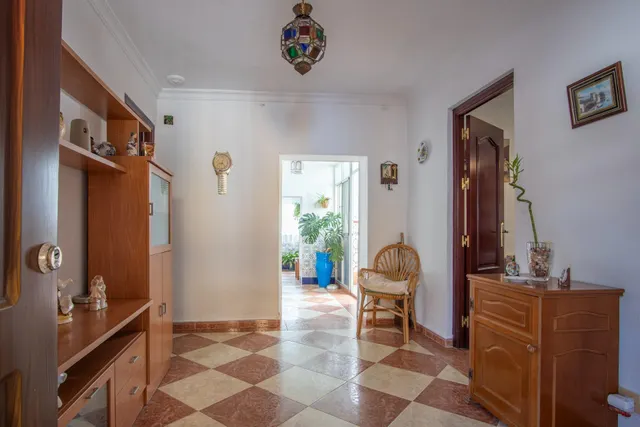 Casa independiente con jardín, patio y azotea en San Fernando — 7