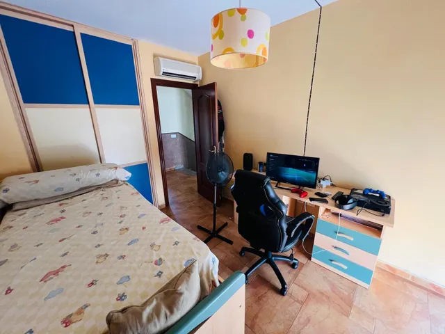 IMPECABLE CASA ADOSADA EN BENALMÁDENA PUEBLO CON VISTAS DESPEJADAS Y AL MAR DESDE LA PLANTA ALTA — 21