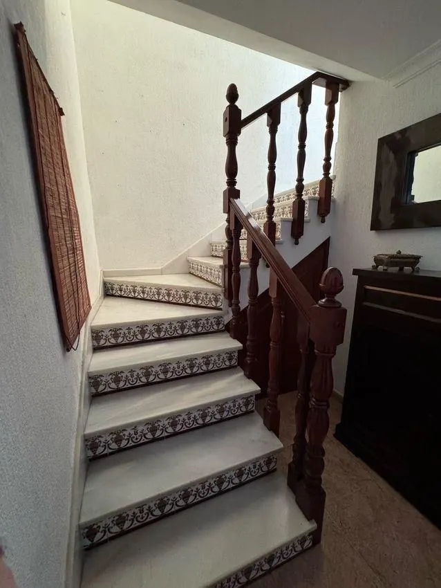 Gran adosado de 180 m2 en Avenida de la Libertad — 18