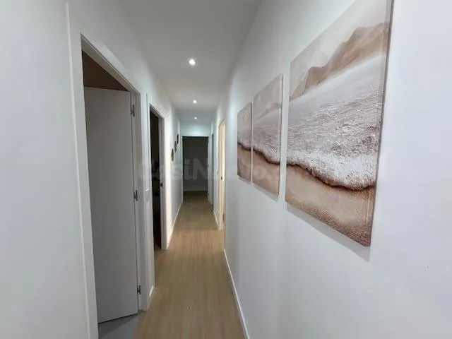 Piso reformado de tres dormitorios y balcón en Castellón - foto 5