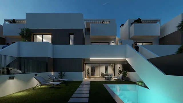 Bungalows de nueva construcción con piscina privada en San Pedro del Pinatar — 17