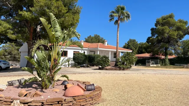 SE VENDE CASA DE LUJO EN LA NUCÍA