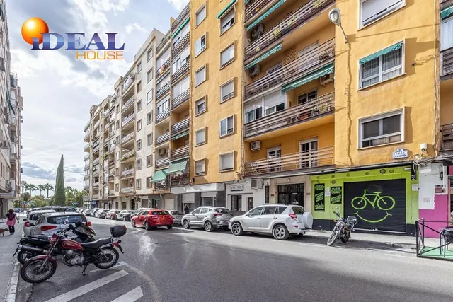 Piso amplio y luminoso en Ronda–Arabial — 27