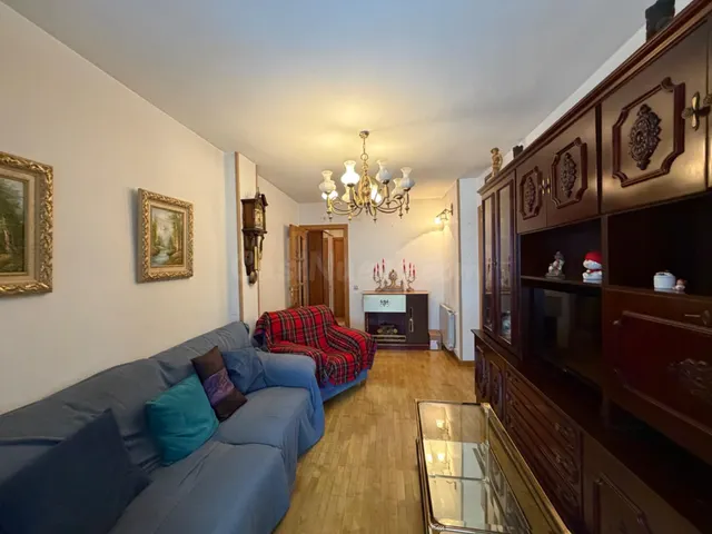 ¡Exclusiva! Luminoso piso de 3 hab. con terraza en Zarzaquem - foto 5