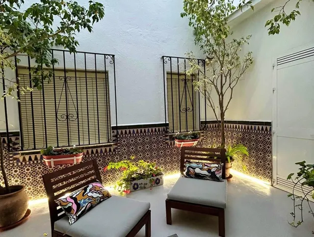 Hostal 17 habitaciones 600m² en venta - Marbella — 18