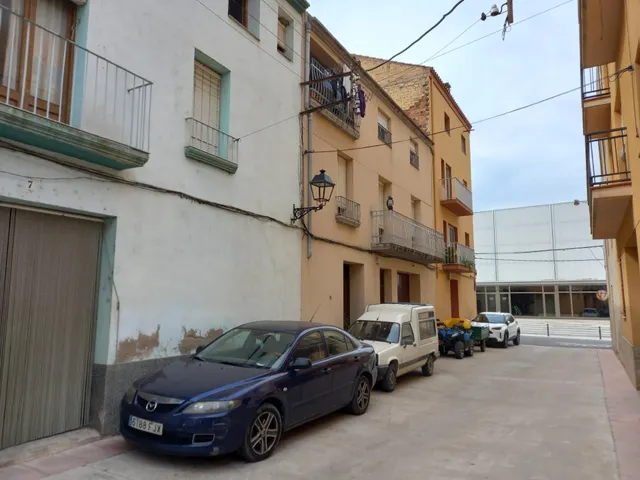 OCAQSION CASA DE PUEBLO A REFORMAR  PARCIALMENTE EN BENIFALLET — 24