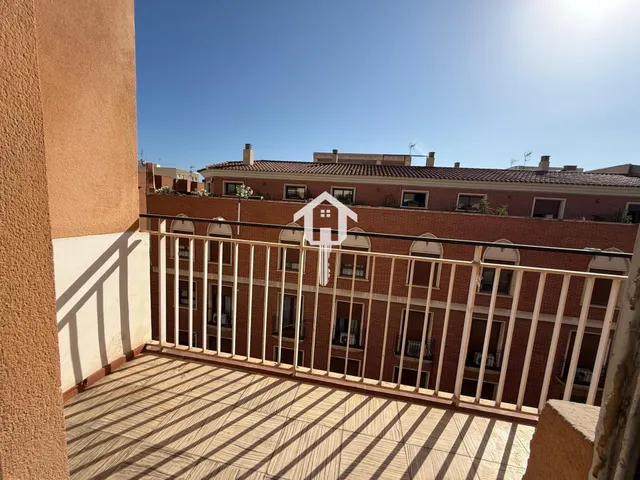 Piso en venta en pleno centro de Alicante, 88m2, 3 habitaciones dobles, 2 baños, quinta planta con ascensor — 39