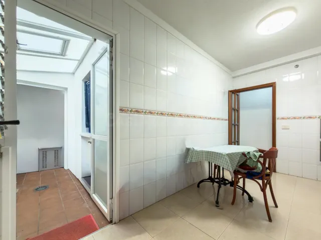 Piso con terraza privada, garaje y rentabilidad inmediata ju - foto 4