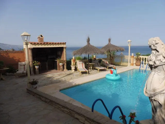 Espectacular villa en primera línea en Mijas Costa — 19
