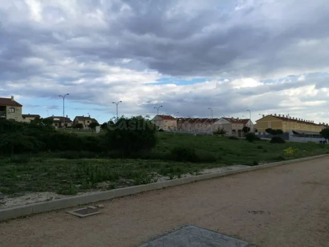 SOLAR PARA VIVIENDA EN BLOQUE