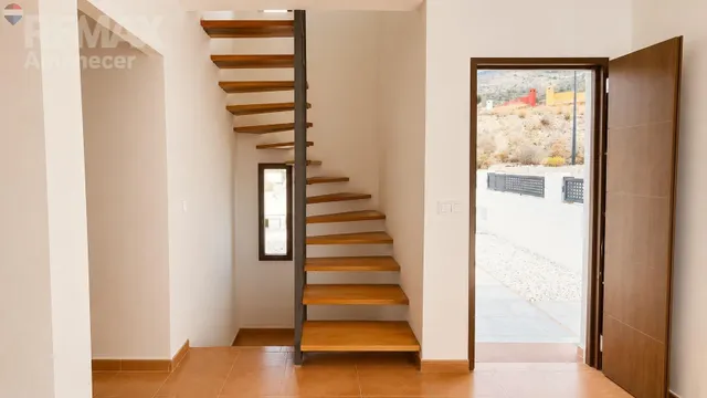 CHALET PAREADO A ESTRENAR — 19