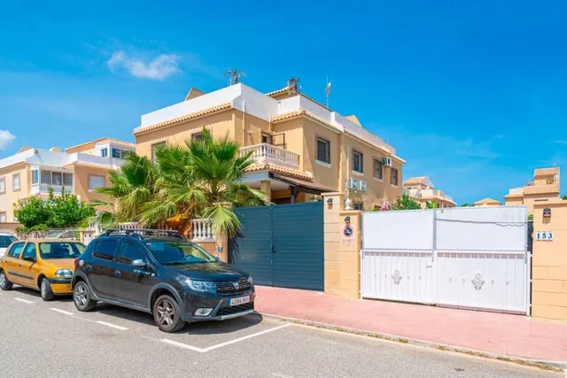 Casa 3 habitaciones 71m² en venta - Doña Pepa — 27