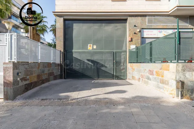 Se vende plaza de garaje en Parque Lagos cerca de Carrefour — 3