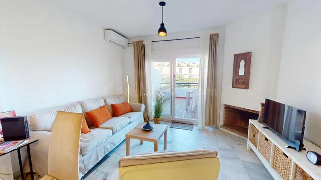 Alquiler de temporada zona Castillo de Fuengirola – A 100 metros de la playa y con vistas al mar — 4