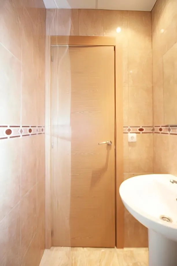 BAJO EN VENTA EN TORRENT – 81 m2, REFORMADO, A PIE DE CALLE Y CON MÚLTIPLES POSIBILIDADES — 11