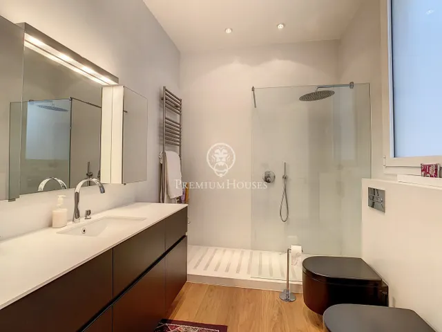 Magnfíco piso en alquiler en el centro de la ciudad — 31