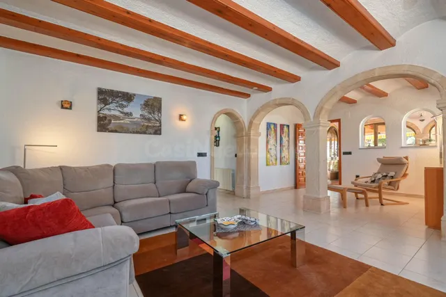 Villa mediterránea + appartamento  en Granadella — 3