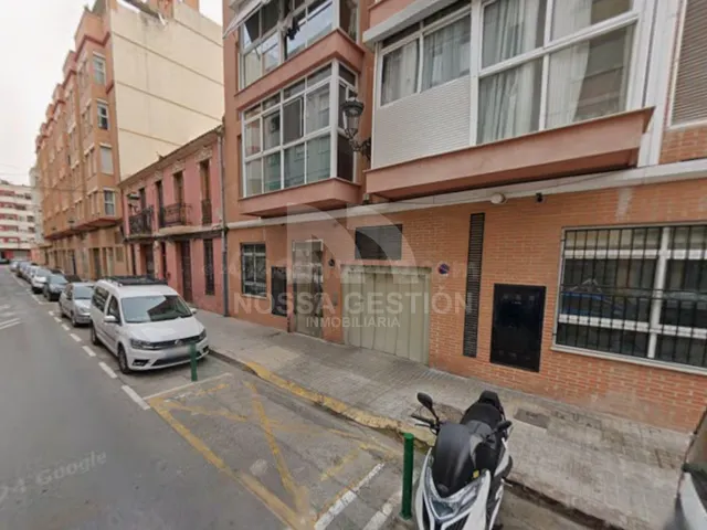 Plaza de Garaje con Trastero junto a Parc Central y estación