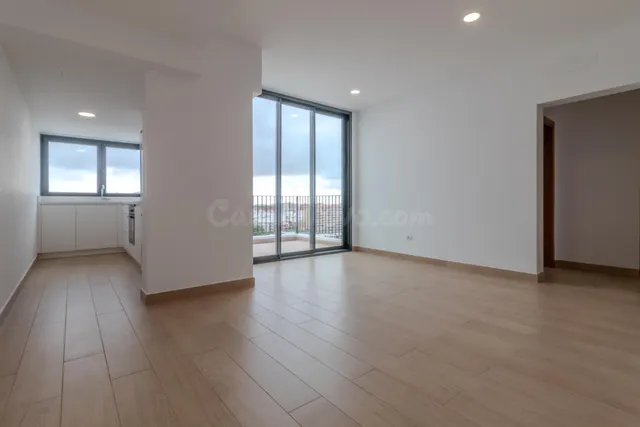 Piso en alquiler de 2 dormitorios con vistas a la ciudad