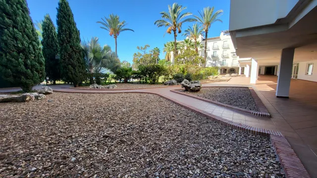 AQUILER LARGA TEMPORADA !!! Impresionante apartamento de 130 m2 en Nueva Andalucía – Zona El Rodeo — 7