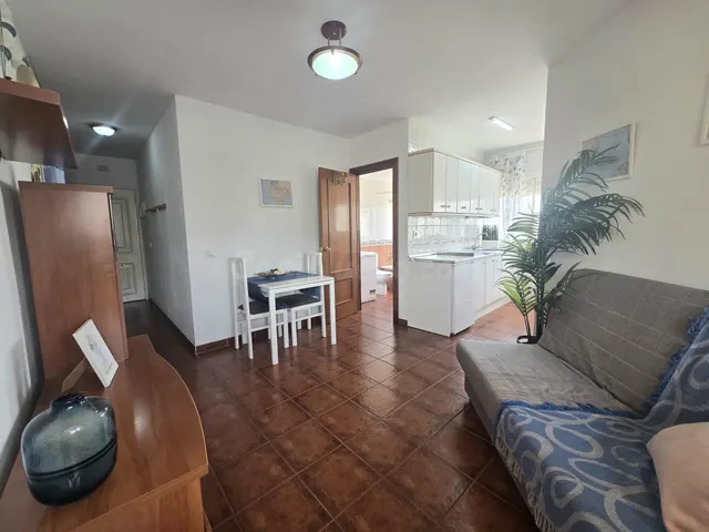 ¡NUEVA EXCLUSIVA! Estudio céntrico con terraza y vistas desp - foto 2
