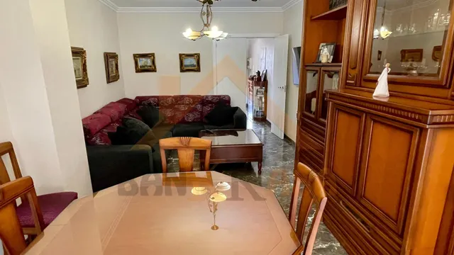 AMPLIO PISO DE 3 DORMITORIOS — 3