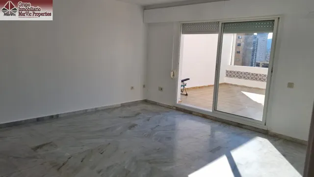 Exquisito Bungalow de una Planta en Benidorm con Espectaculares Vistas — 4