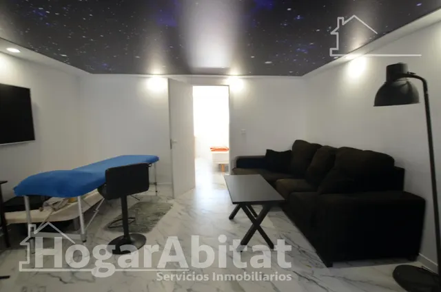 PRECIOSO CHALET REFORMADO CON PISCINA, GARAJE Y DOS TERRAZAS — 41
