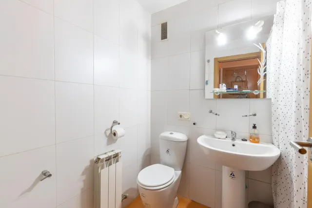Casa Unifamiliar en Churriana de la Vega — 28