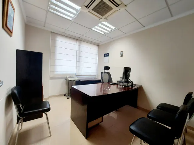OFICINA -AV. LA RÀPITA- — 21