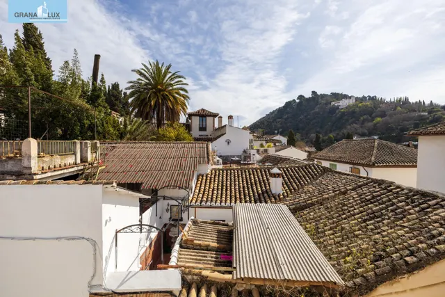 GRAN CASA EN ALBAICÍN BAJO. — 24