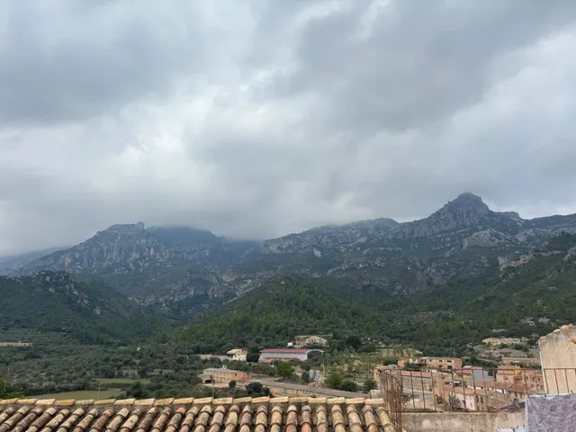Casa de pueblo con gran potencial y espectacular terraza en Alfara de Carles — 8