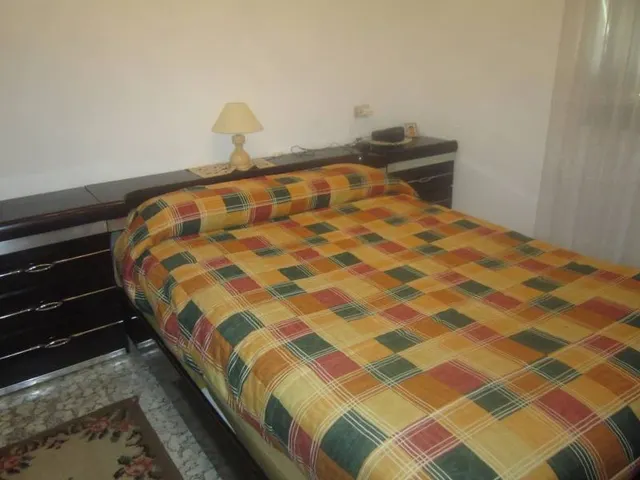 SE VENDE AMPLIA CASA EN GRAJAL DE LA RIBERA.7 HAB., SALÓN, COCINA, 2 BAÑOS, PARCELA 890 M2, COCHERA — 28
