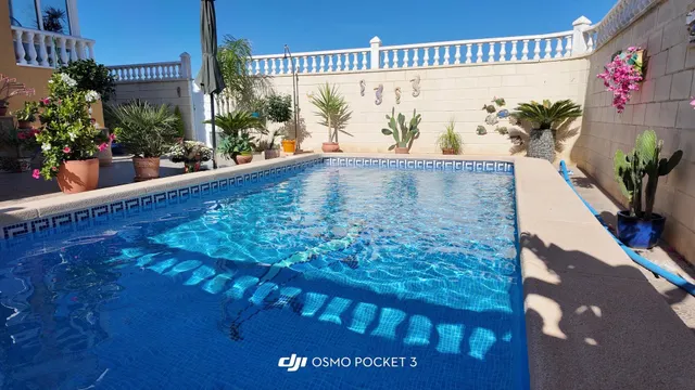 Tu Refugio Soñado: Casa de Esquina con Piscina Privada en Rojales — 6