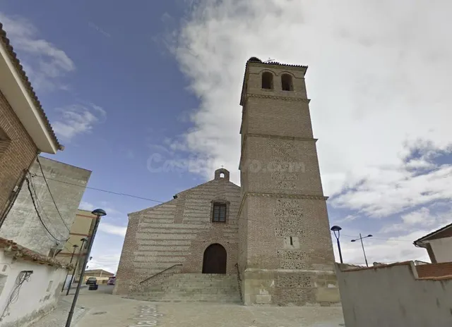 CASA EN RIBATEJADA