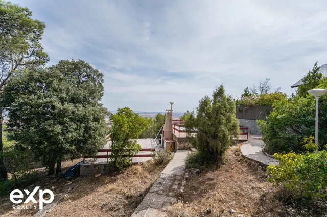 CHALET EN NUEVA SIERRA — 45