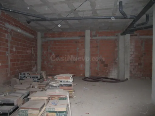 LOCAL COMERCIAL DE 150 M2 EN LA HOYA - foto 3