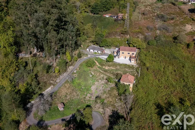 CASA CON FINCA DE 4.749 M2, COCHERA Y GRANERO EN SAN MARTÍN  - foto 2