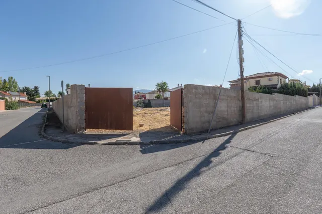 Magnífico solar de 1.002 m2 destinado a chalets individuales en la Urbanización Molino Ato de Otura — 11