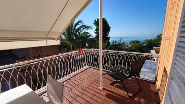 ALQUILER POR TEMPORADA Precioso piso en la zona de la platja