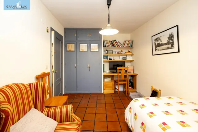 GRAN CASA EN ALBAICÍN BAJO. — 43