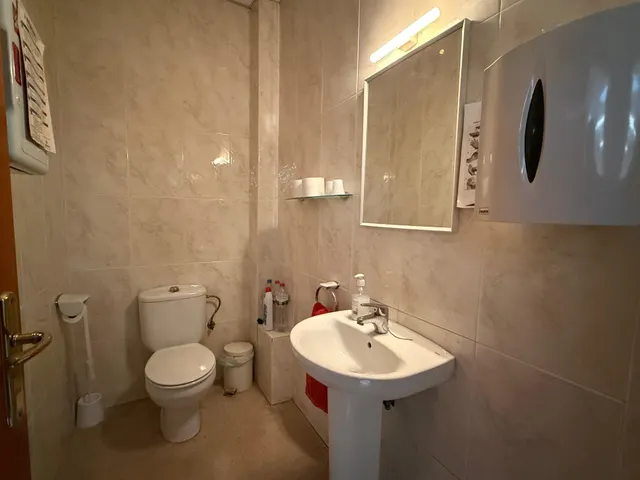 LOCAL IDEAL PARA OFICINAS AL CENTRO DE IGUALADA!!! — 13