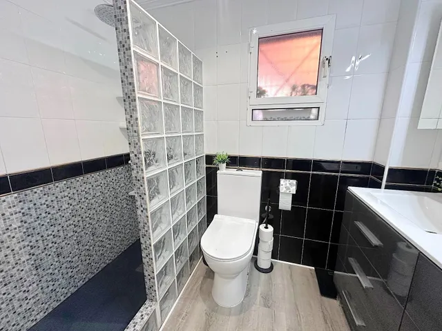 Se vende bonito adosado de 3 dormitorios 2 baños — 12