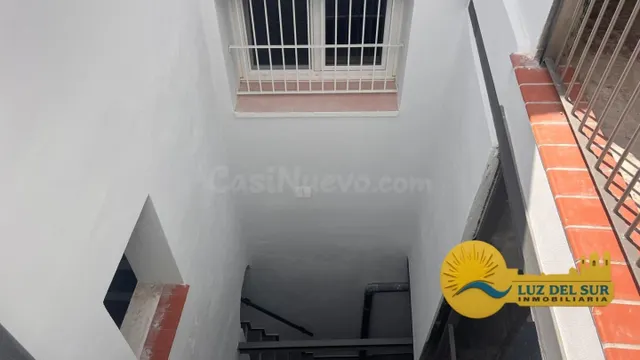ATICO EN ZONA LA CALETA CON TERRAZA PRIVATIVA - foto 5