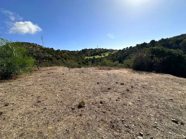 Finca rústica en venta cerca de Cabopino Marbella — 4
